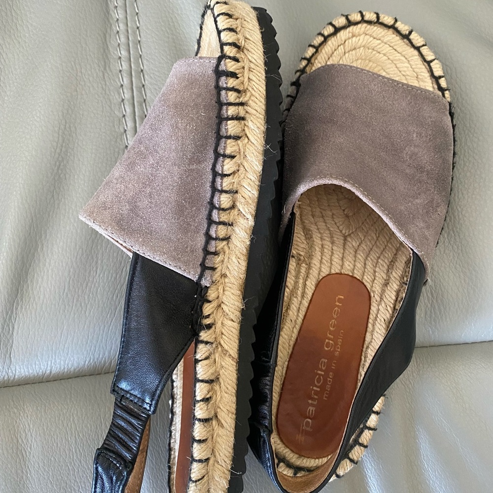 Patricia Green Gray Suede Espadrille Slides with Black leather Back - Picture 3 of 3